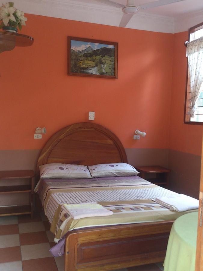 Hostal Santa Ana Rurrenabaque Extérieur photo